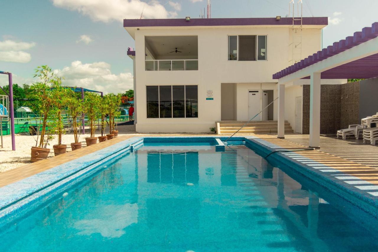 Cancun Tennis Inn كانكون المظهر الخارجي الصورة